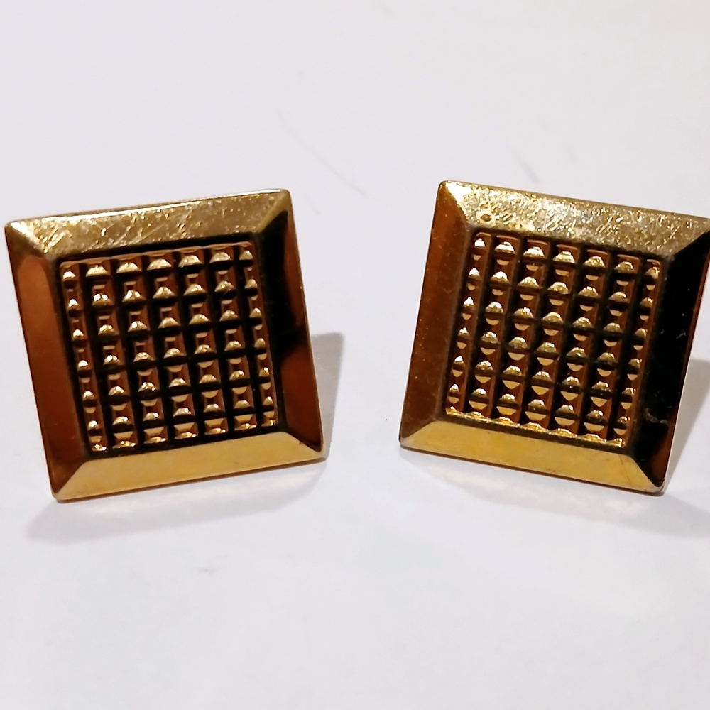 Vintage Gold Tone Square Cuff Links